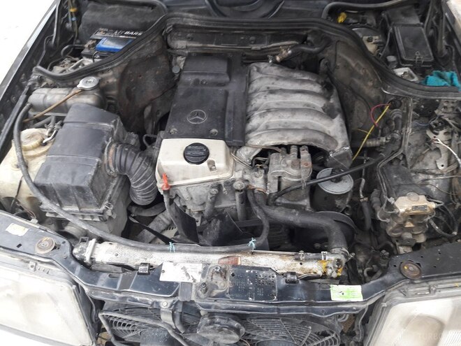 Mercedes E 250 1994, 290,825 km - 2.5 l - Bakı
