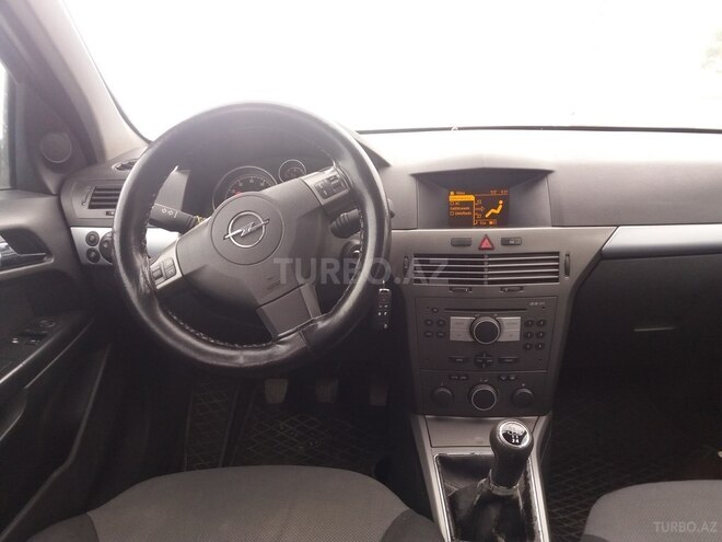Opel Astra 2006, 199,999 km - 1.6 l - Bakı