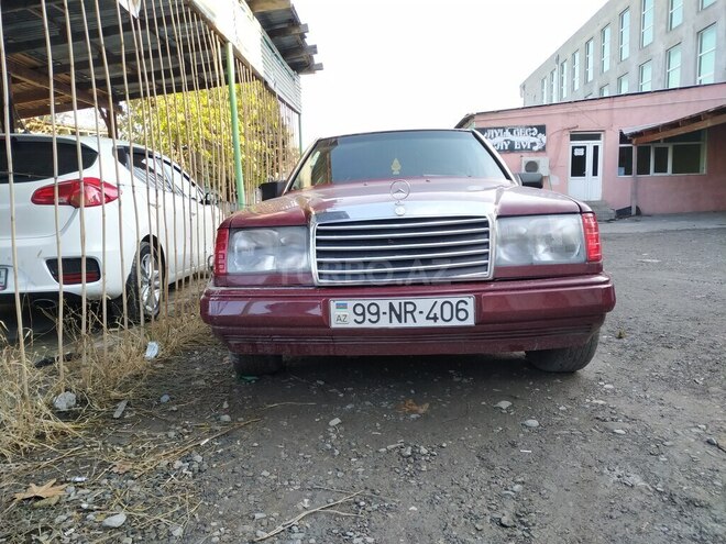 Mercedes 200 1993, 300,000 km - 2.0 l - Gəncə
