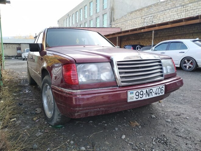 Mercedes 200 1993, 300,000 km - 2.0 l - Gəncə