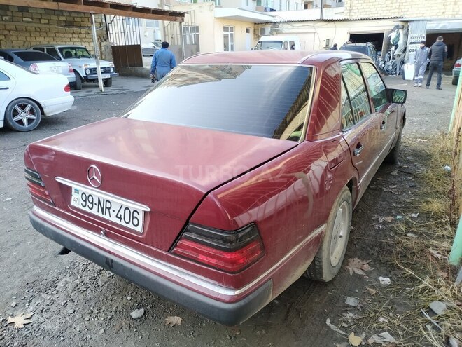 Mercedes 200 1993, 300,000 km - 2.0 l - Gəncə