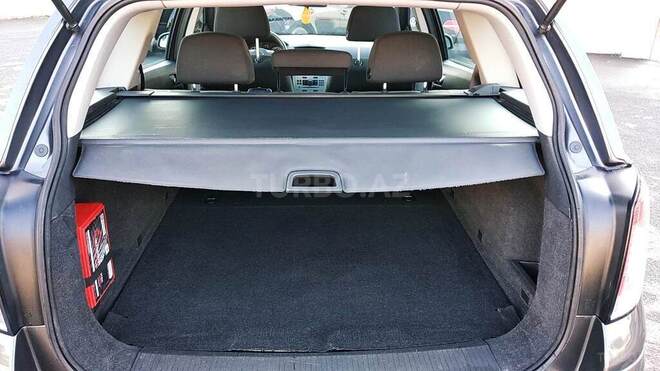 Opel Astra 2009, 145,000 km - 1.4 л - Bakı