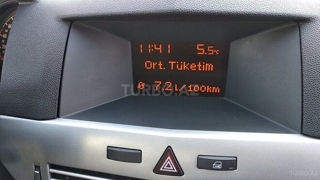 Opel Astra 2009, 145,000 km - 1.4 л - Bakı