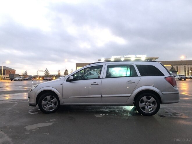 Opel Astra 2006, 215,000 km - 1.6 л - Sumqayıt
