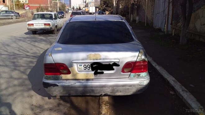 Mercedes E 220 1996, 500,200 km - 2.2 l - Bakı