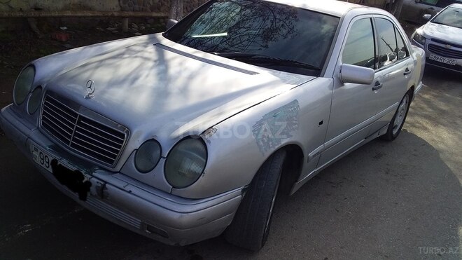 Mercedes E 220 1996, 500,200 km - 2.2 l - Bakı