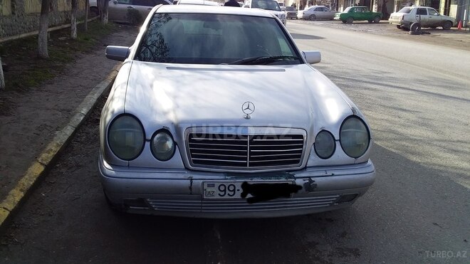 Mercedes E 220 1996, 500,200 km - 2.2 l - Bakı