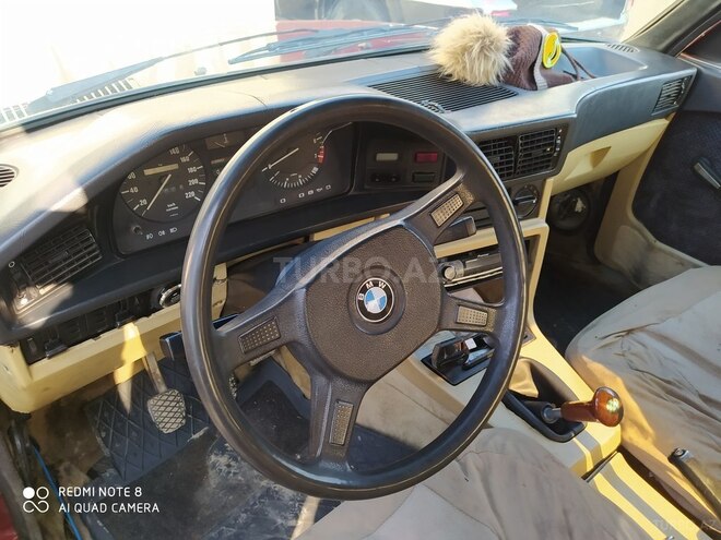 BMW 525 1982, 200,000 km - 2.5 л - Bərdə