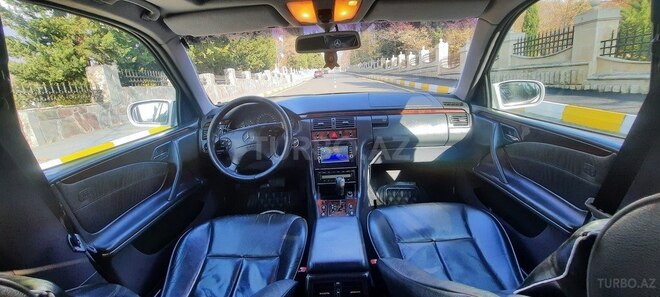 Mercedes E 280 2000, 270,665 km - 2.8 l - Zaqatala