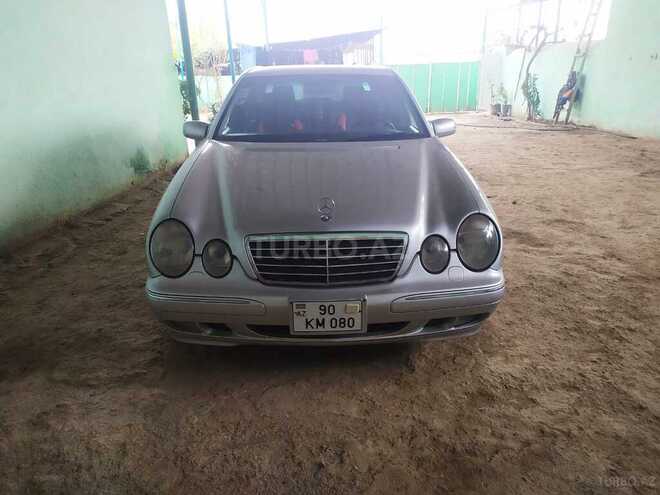 Mercedes E 240 2001, 275,116 km - 2.6 l - Qazax