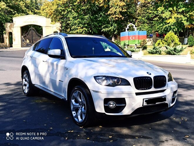 BMW X6 2009, 210,000 km - 4.4 л - Zaqatala