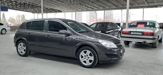 Opel Astra 2009, 192,000 km - 1.4 l - Gəncə