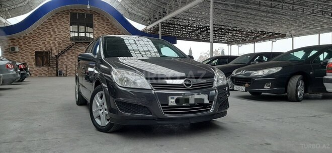 Opel Astra 2009, 192,000 km - 1.4 l - Gəncə