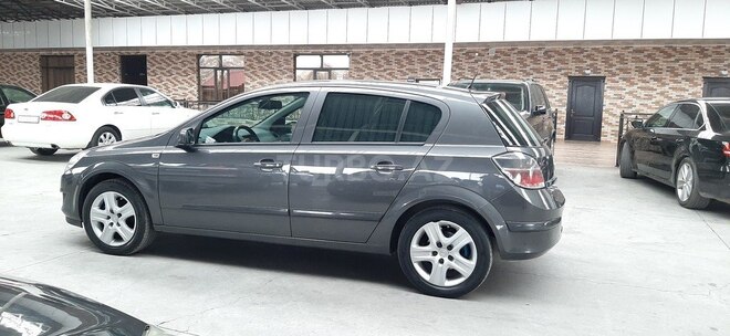 Opel Astra 2009, 192,000 km - 1.4 l - Gəncə