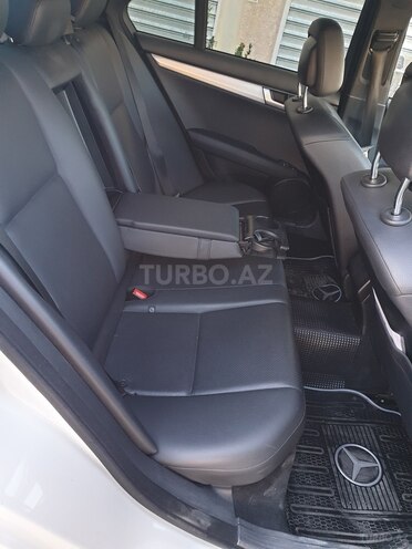 Mercedes C 250 2013, 126,500 km - 1.8 l - Zaqatala