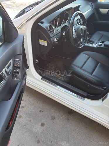 Mercedes C 250 2013, 126,500 km - 1.8 l - Zaqatala