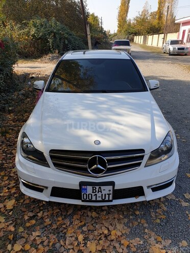 Mercedes C 250 2013, 126,500 km - 1.8 l - Zaqatala