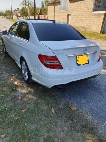 Mercedes C 250 2013, 126,500 km - 1.8 l - Zaqatala