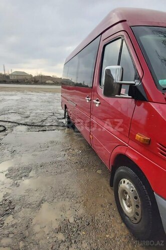 Mercedes Sprinter 313 2000, 690,979 km - 2.5 l - Salyan