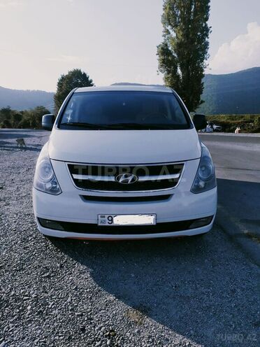 Hyundai H-1 2010, 129,800 km - 2.5 l - Qəbələ