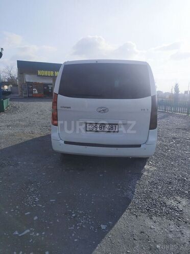 Hyundai H-1 2010, 129,800 km - 2.5 l - Qəbələ