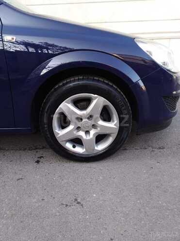 Opel Astra 2008, 132,196 km - 1.4 л - Bakı