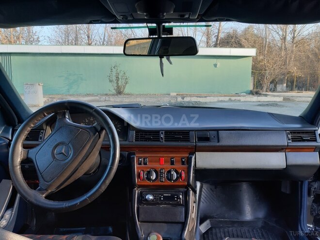 Mercedes E 200 1995, 632,172 km - 2.0 l - Şəmkir