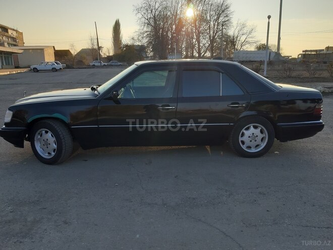 Mercedes E 200 1995, 632,172 km - 2.0 l - Şəmkir