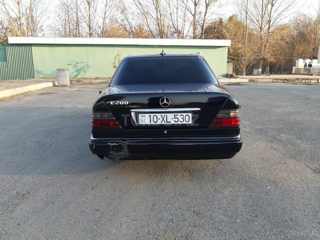 Mercedes E 200 1995, 632,172 km - 2.0 l - Şəmkir
