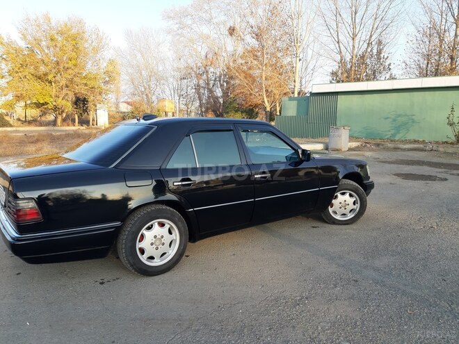 Mercedes E 200 1995, 632,172 km - 2.0 l - Şəmkir