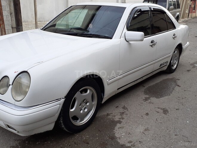 Mercedes E 320 1998, 300,000 km - 3.2 l - Bakı