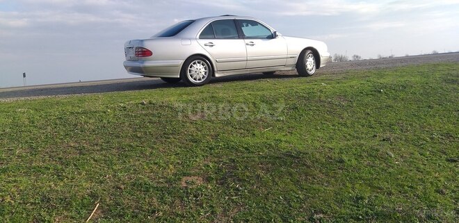 Mercedes E 200 2001, 373,000 km - 2.0 l - Biləsuvar