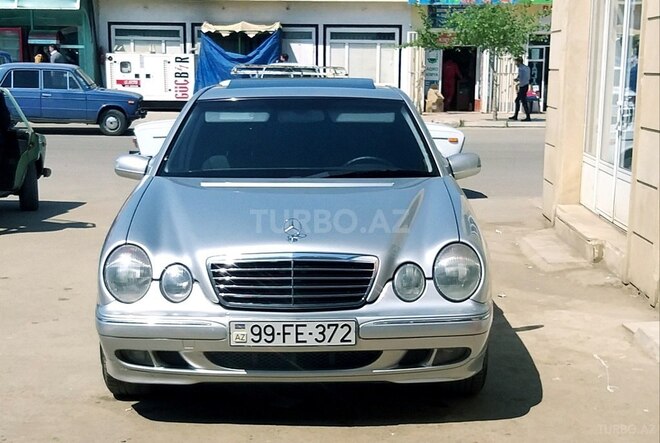 Mercedes E 200 2001, 373,000 km - 2.0 l - Biləsuvar