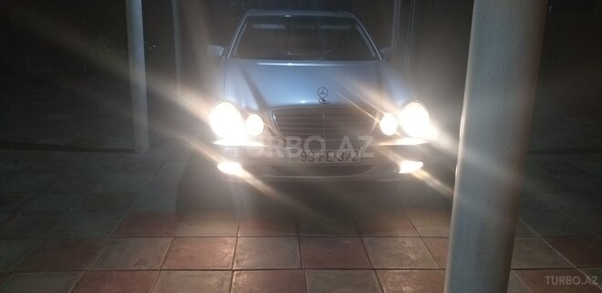 Mercedes E 200 2001, 373,000 km - 2.0 l - Biləsuvar