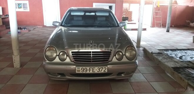 Mercedes E 200 2001, 373,000 km - 2.0 l - Biləsuvar