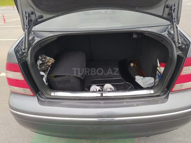 Volkswagen Jetta 2004, 182,000 km - 2.0 л - Bakı