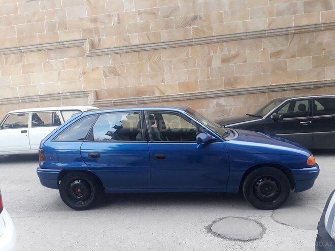 Opel Astra 1996, 360,637 km - 1.6 l - Bakı