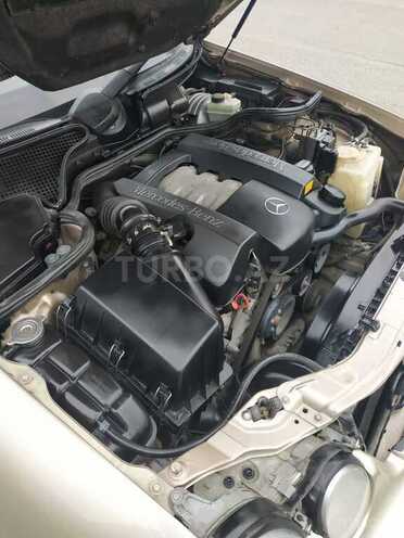 Mercedes E 240 2000, 225,000 km - 2.4 l - Mingəçevir