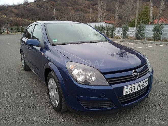 Opel Astra 2005, 220,000 km - 1.4 l - Şəki