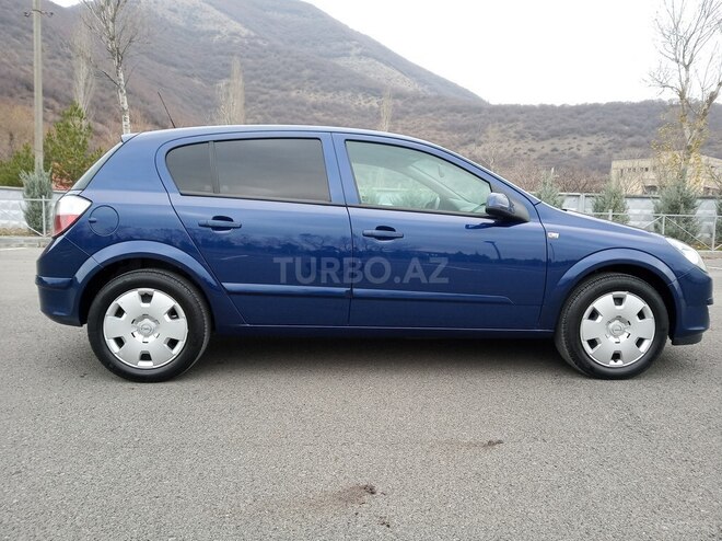 Opel Astra 2005, 220,000 km - 1.4 l - Şəki