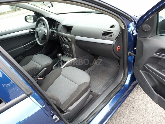 Opel Astra 2005, 220,000 km - 1.4 l - Şəki