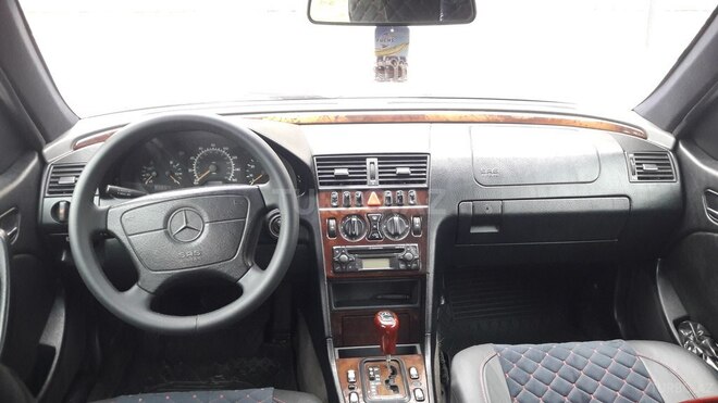 Mercedes C 230 1999, 245,328 km - 2.3 l - Bakı