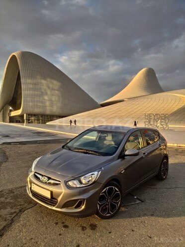 Hyundai Accent 2015, 40,000 km - 1.6 l - Bakı