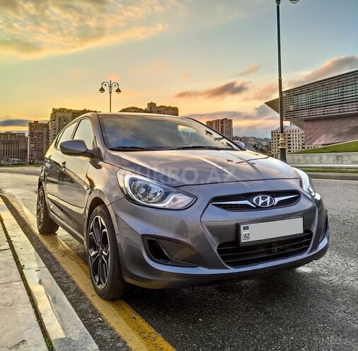 Hyundai Accent 2015, 40,000 km - 1.6 l - Bakı