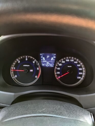 Hyundai Accent 2015, 40,000 km - 1.6 l - Bakı