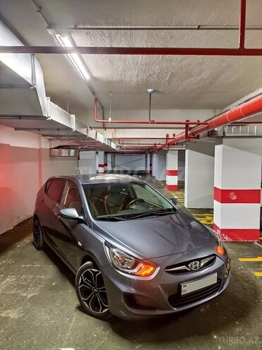 Hyundai Accent 2015, 40,000 km - 1.6 l - Bakı