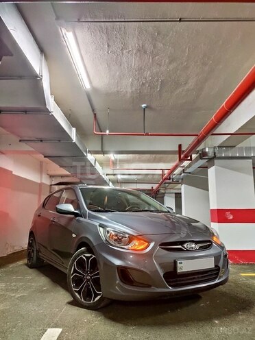 Hyundai Accent 2015, 40,000 km - 1.6 l - Bakı