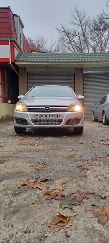 Opel Astra 2006, 171,000 km - 1.8 l - Mingəçevir