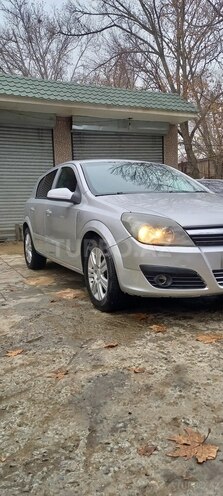 Opel Astra 2006, 171,000 km - 1.8 l - Mingəçevir