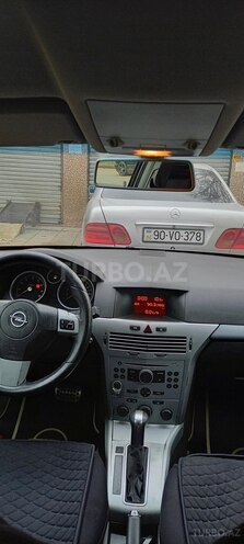 Opel Astra 2006, 171,000 km - 1.8 l - Mingəçevir